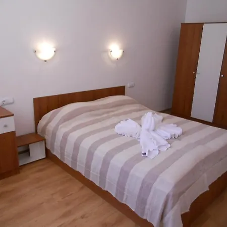Sea Diamond D14 Apartment *