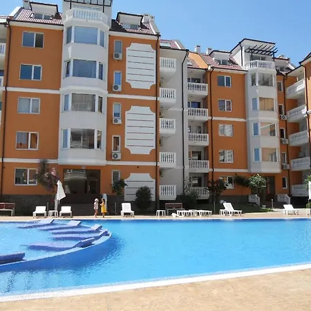 Apartment Sea Diamond D14